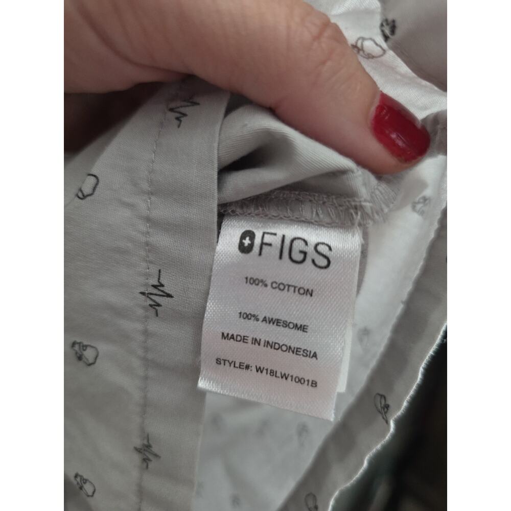 Figs Heartbeat Grey Long Sleeve Button Pajama Sleep Shirt Sz Small 100% Cotton - Picture 4 of 6